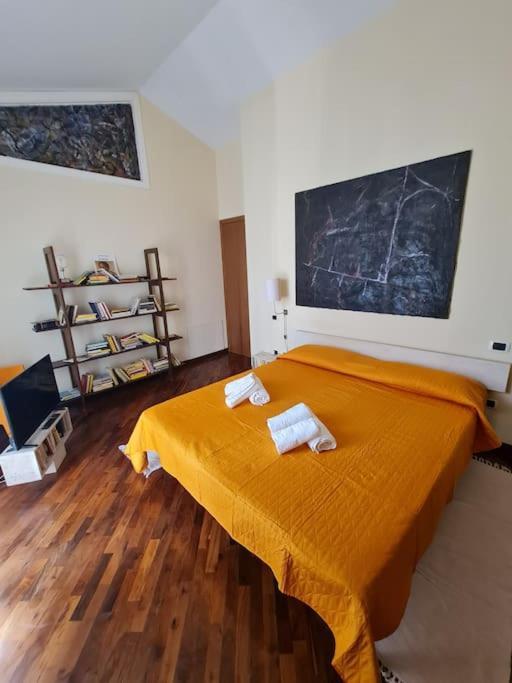 Intero alloggio nel borgo medievale Montelupone Esterno foto