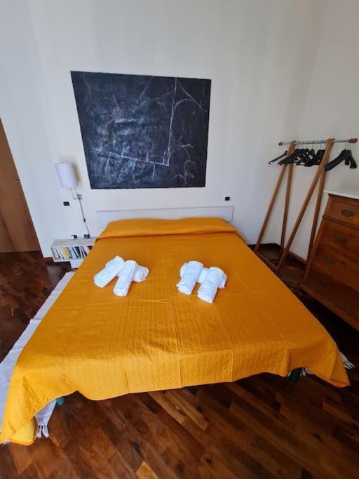 Intero alloggio nel borgo medievale Montelupone Esterno foto